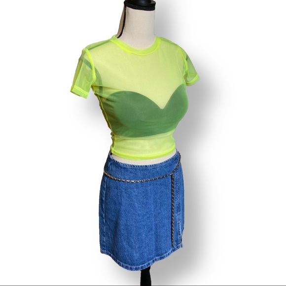 🔵 Emma & Sam Mesh Crop Tee in Neon Yellow Small - Picture 5 of 12